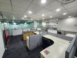 Auto World (D12), Warehouse #496694511
